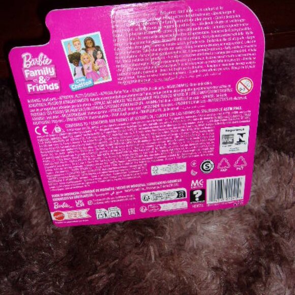 Barbie Bundle-New Family & Friends Club Chelsea Camping and Mini Barbie Land - Picture 4 of 6
